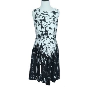 Lauren Ralph Lauren Dress Black and White Floral Size 8